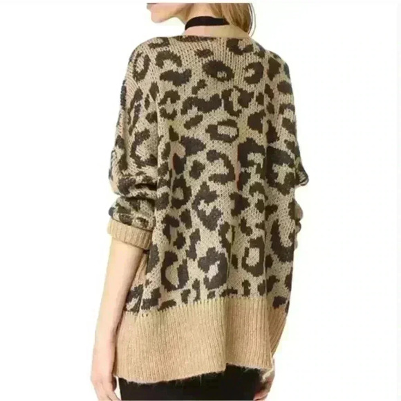 Wildfox Roar Tilly Leopard Print Slouchy Cardigan Sweater S - Picture 3 of 14